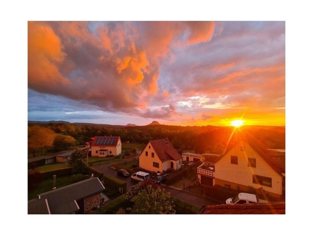 On The Edge Of Town Comfortable Vacation Apartment Bad Schandau
